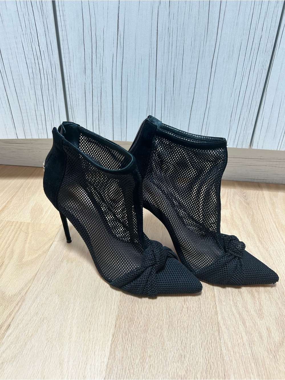 Schultz Black Mesh Knot Pointed-Toe Stiletto Booties